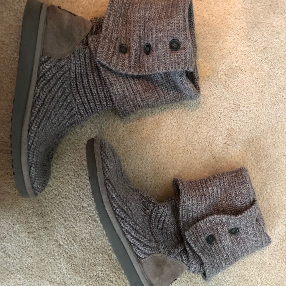 Grey knit uggs